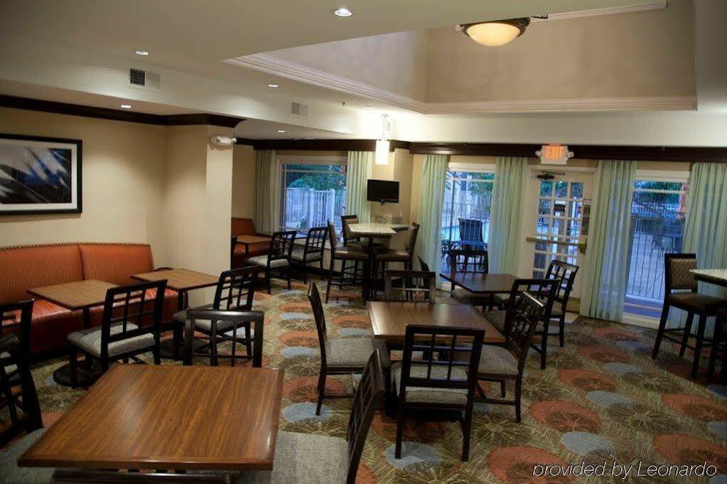 Hotel Sonesta Es Chatsworth